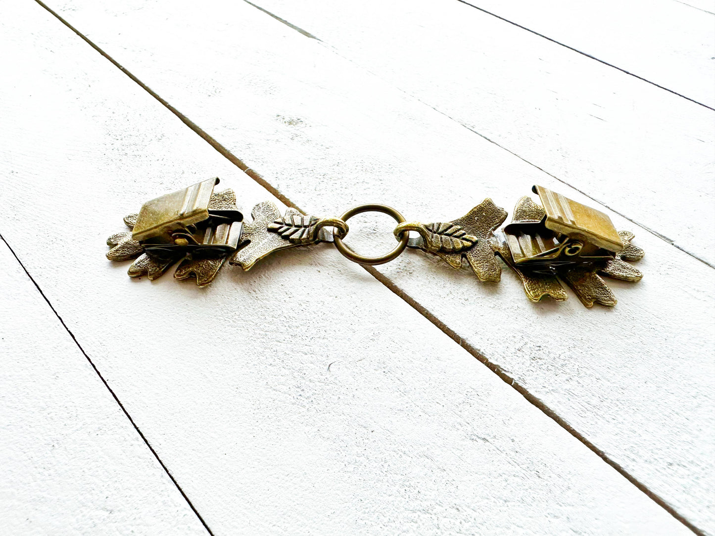 KardiKlips - Cinch Clips for Clothing, Boho Renaissance Cloak Clasps