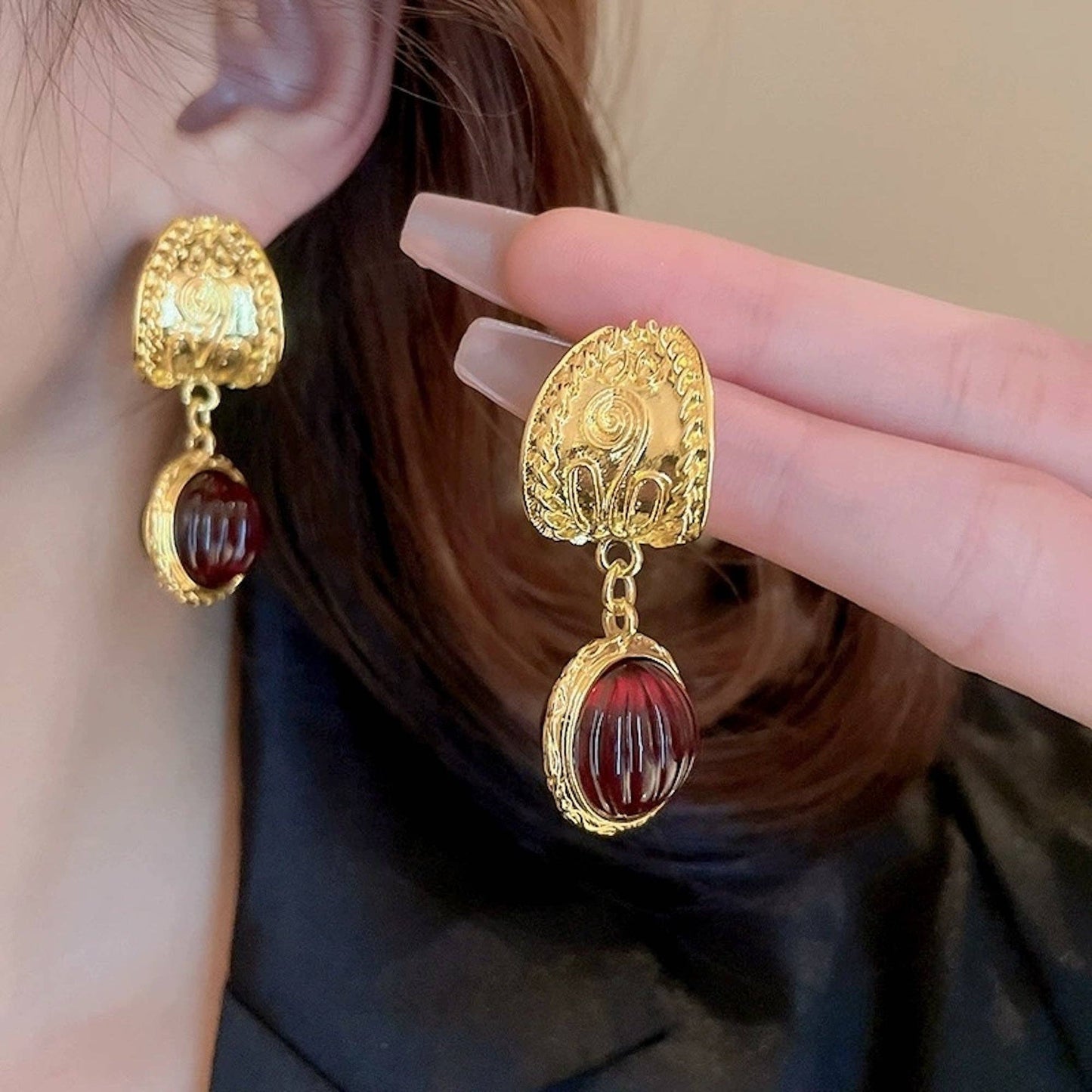 Cici’De Jewelry Amsterdam - Vintage Inspired Red Lantern Earrings