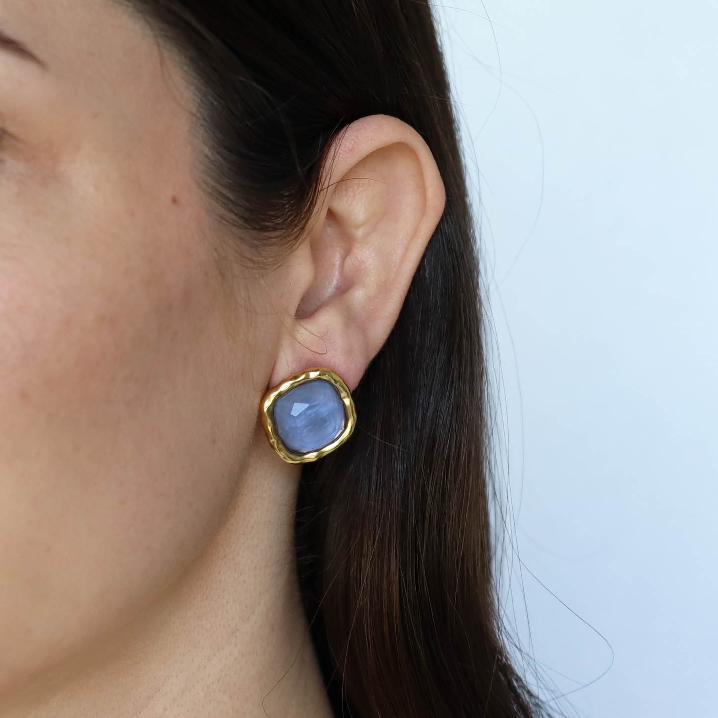 KARINE SULTAN - Bezel Gem Stud Earrings - 24K gold Plated: Emerald Green
