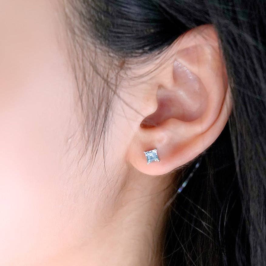 Haengseongworkshop - S925 Light Blue Topaz 4x4mm Princess Cut Earrings
