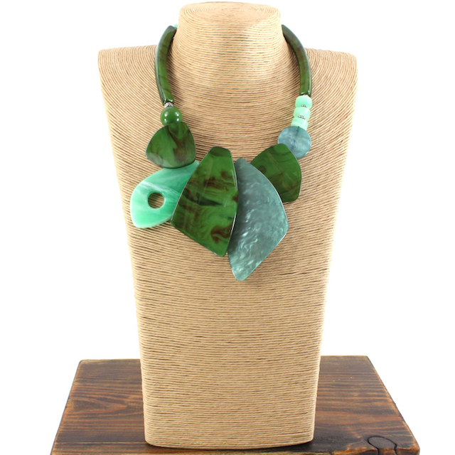 Pretty Persuasions - N24015 Bold Polyresin Plate Collar Statement Necklace: 01 Topaz