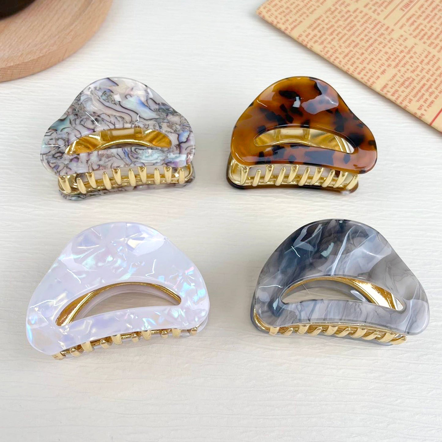 TheDivaSoap - Mushroom hair clips colorful claw clip: A