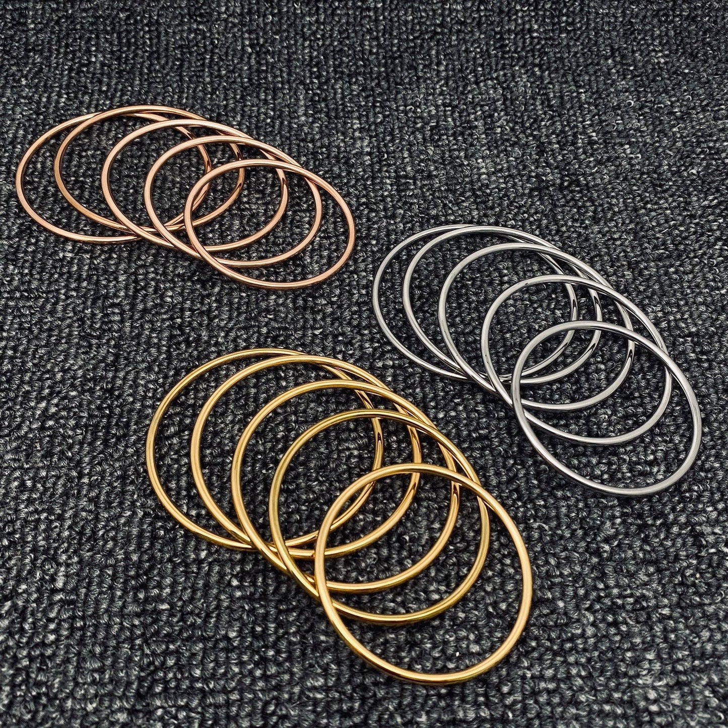 Mio Queena - 5 Sizes 3 Colors Optional 3mm Stainless Circle Bangle - FGS: Golden / XS/56mm (Inner diameter)