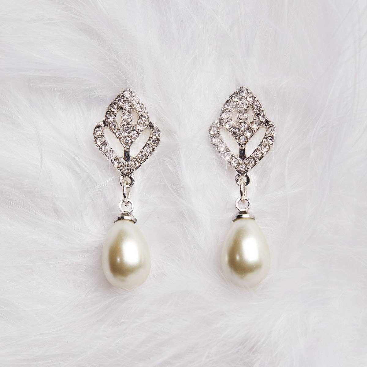 Lovett & Co - Pearl Drop Earring with Diamante Tulip shape