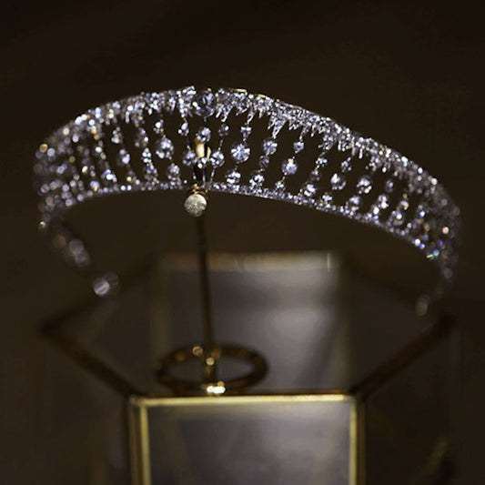 Cici’De Jewelry Amsterdam - Crystal Bridal Tiara with Zirconias: Princess Royal Elegance