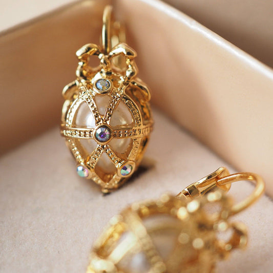 Cici’De Jewelry Amsterdam - Vintage Inspired Easter Egg Earrings-Small but Delicate