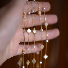 Load image into Gallery viewer, Cici’De Jewelry Amsterdam - Elegant MOP lucky clover and natural freshwater pearls beads