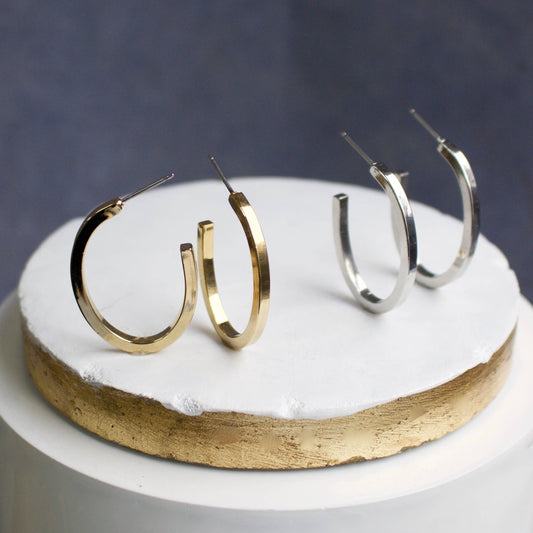 a.v. max - Siena Flat Hoops: Silver