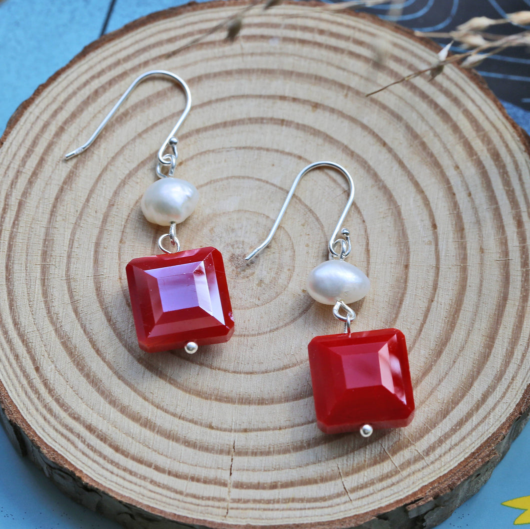 IST Jewelry - Red Crystals Drop Down Earrings