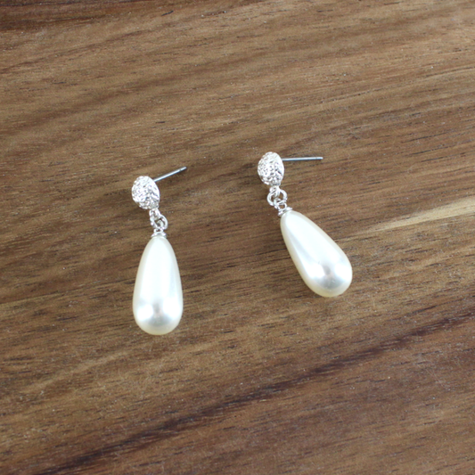 Pretty Persuasions - E23059 Pearl Teardrop Earrings: 02 SL