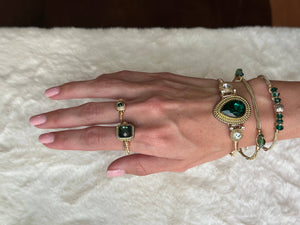 String Theory Jewelry - Emerald Green Collection: Clasped Bracelet