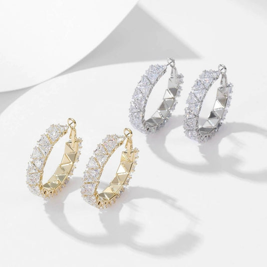 Cici’De Jewelry Amsterdam - Luxurious Diamond-Look Hoop Earrings: Yellow Gold